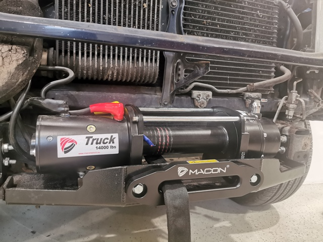 Placă troliu dedicată Toyota Land Cruiser J100 [4]