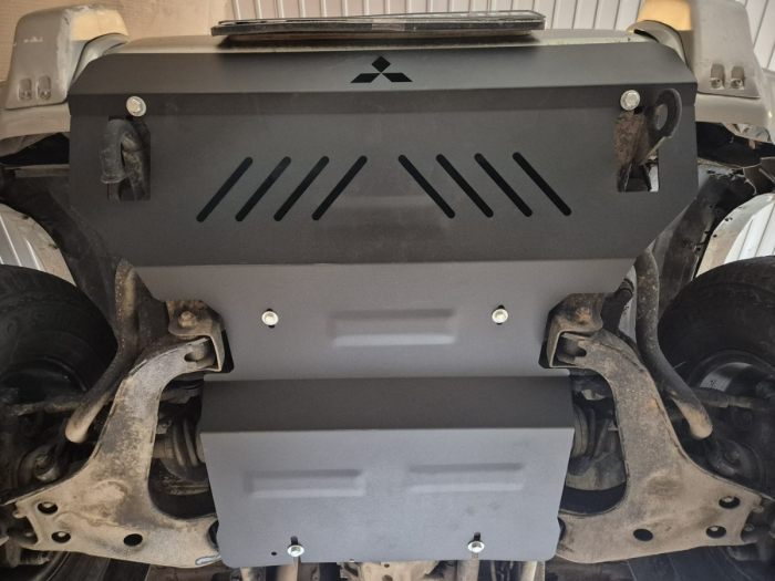 Scut motor și radiator Mitsubishi Pajero 3 (V60, V70) 1999-2007 - Oțel 2.5 mm [6]