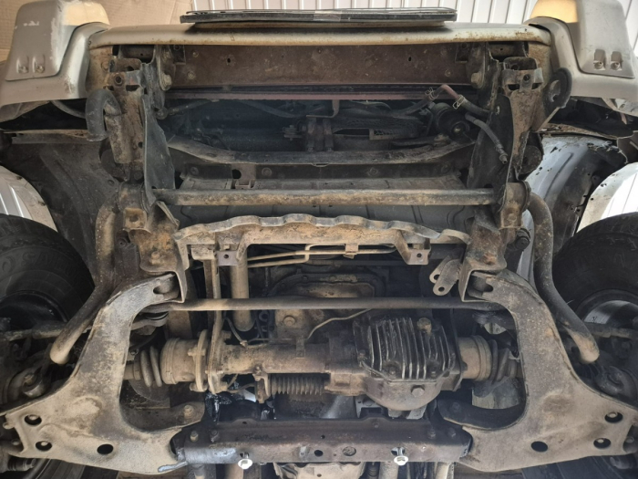 Scut motor și radiator Mitsubishi Pajero 3 (V60, V70) 1999-2007 - Oțel 2.5 mm [5]