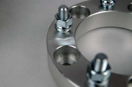 Flanșă distanțier roată 30 mm 5x139.7 Suzuki / Lada Niva [2]