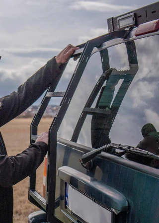 Scăriță ușă portbagaj IOD Jeep Cherokee XJ [2]