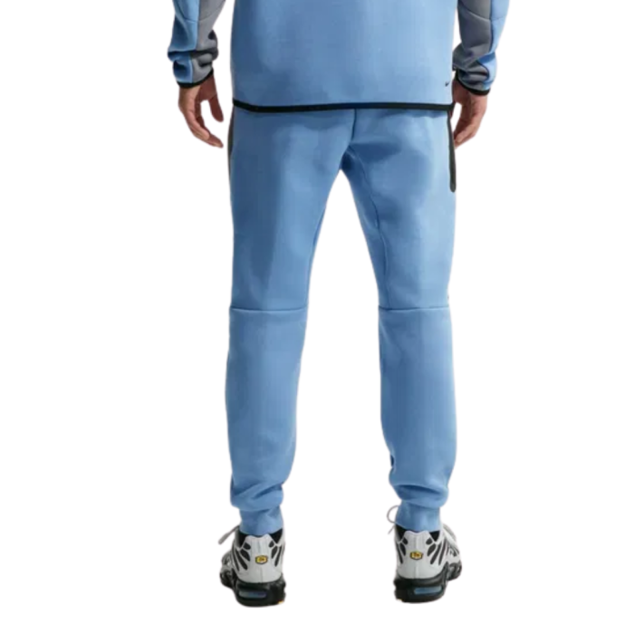 M NK TCH FLC JGGR HV0959-486 [4]