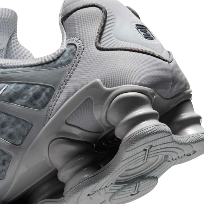 NIKE SHOX TL AV3595-015 [6]