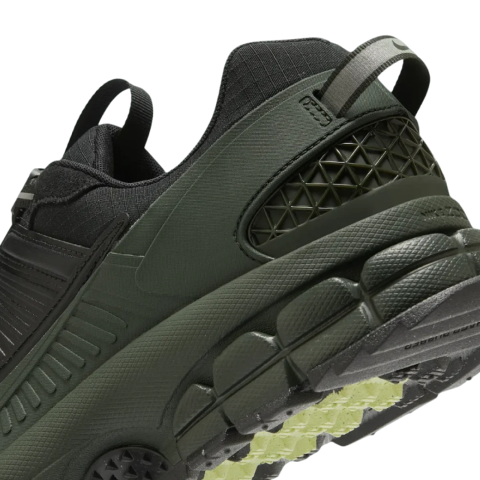 NIKE ZOOM VOMERO ROAM FV2295-300 [4]