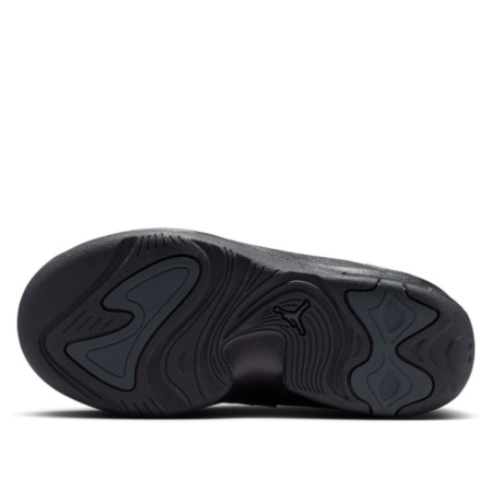 JORDAN MAX AURA 7 BG HQ2089-001 [9]