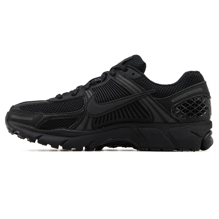 NIKE ZOOM VOMERO 5 BV1358-003 [1]
