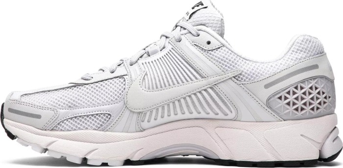 NIKE ZOOM VOMERO 5 SP BV1358-001 [1]