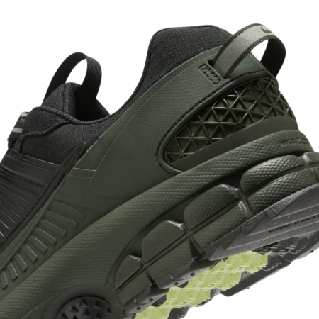 NIKE ZOOM VOMERO ROAM FV2295-300 [3]