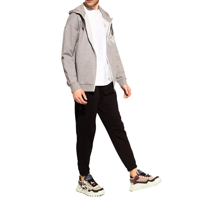 tuta ft fz logo visibility PJ8BZ-3KPV74-29BM [1]