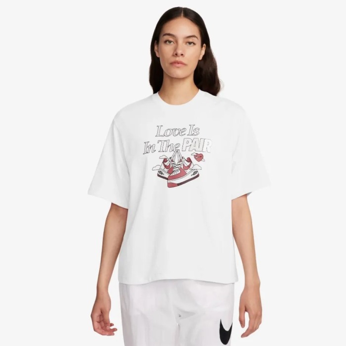 Tricouri dama - W NSW TEE OC 1 BOXY VDAY FQ8870-100