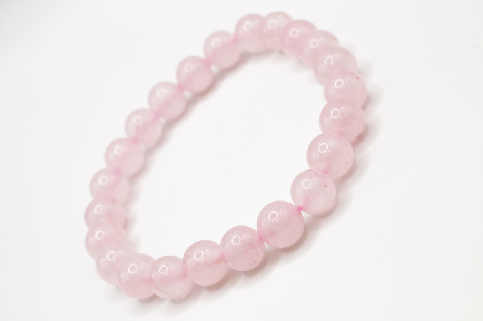 Brățară din cuart roz 8mm - mărgele naturale pe fundal alb [1]