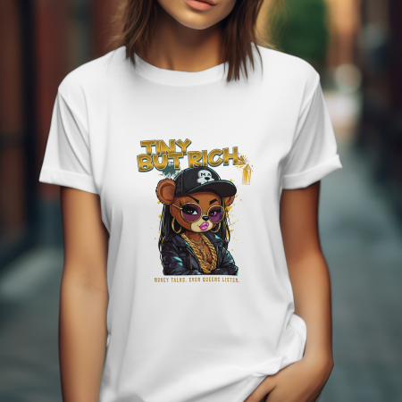 BOSS & HUSTLE MODE - Tricou damă urban „Tiny but Rich” – Stil streetwear curajos