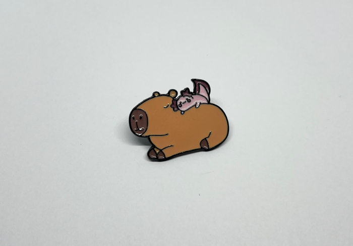 Pin metalic Capybara și Dragon [2]