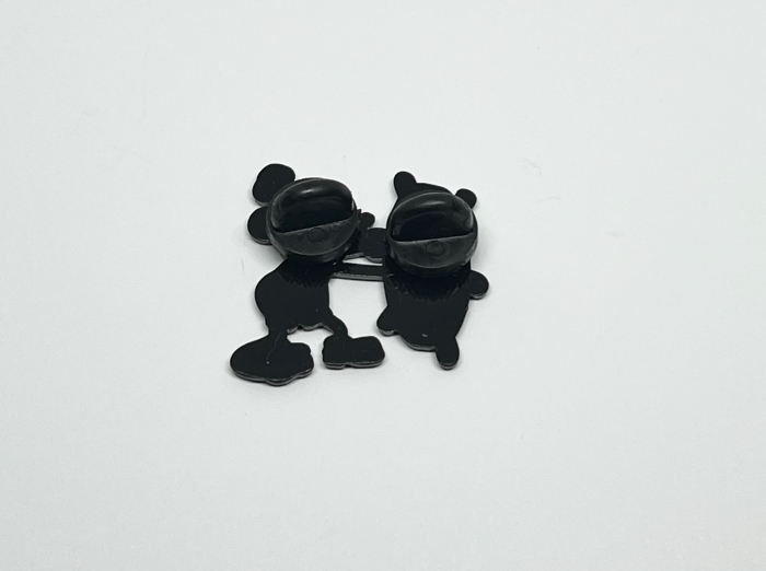 Pin metalic „Mickey la Timonă” [3]