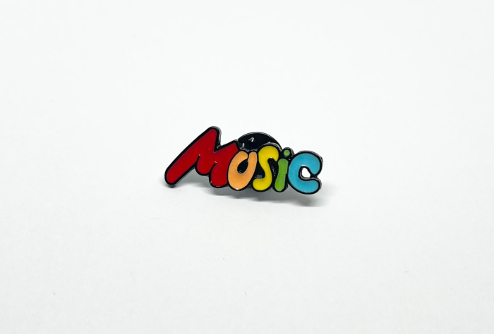 Pin metalic Music [2]
