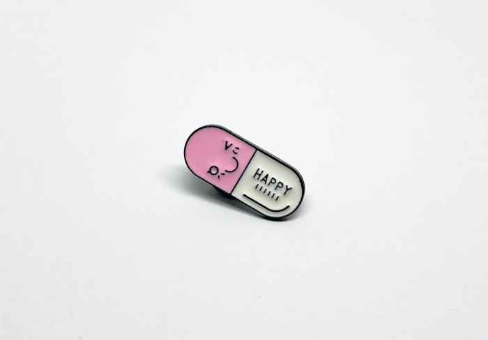 Pin metalic Pastila Happy [2]