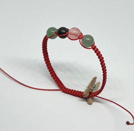 Bratari rosii cu pietre semipretioase - Calm si Protectie