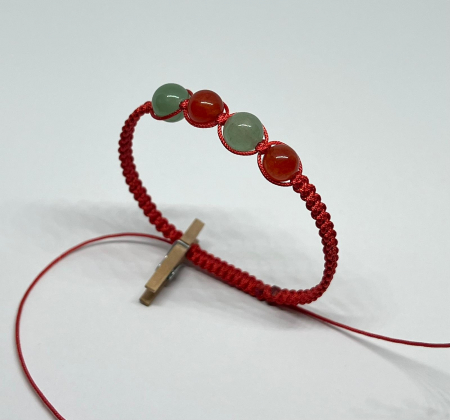 Bratari rosii cu pietre semipretioase - Echilibru si Vitalitate