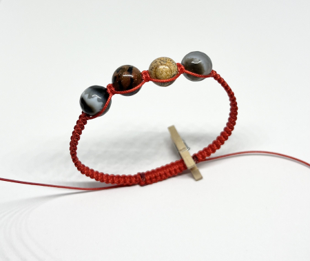 Bratari rosii cu pietre semipretioase - Eleganta Rustica