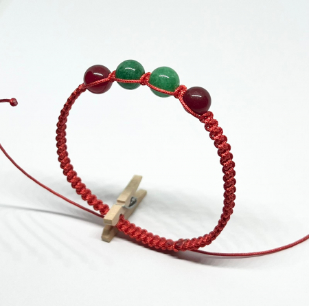 Bratari rosii cu pietre semipretioase - Energie si echilibru