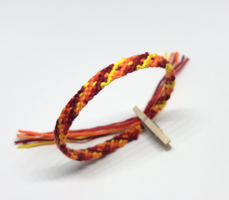 Friendship bracelets - Flacari de Apus