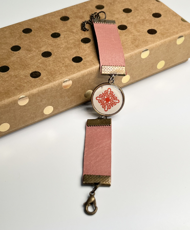 Bratari din piele - Floare traditionala