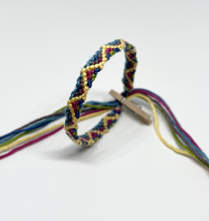 Friendship bracelets - Golden Path