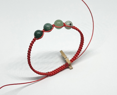 Bratari rosii cu pietre semipretioase - Gradina secreta