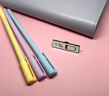 Funny & Mesaje - Pin metalic Baterie 1%