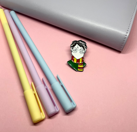Pin-uri metalice - Pin metalic Harry Potter