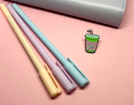 Matcha & Cafea - Pin metalic „I Love You So Matcha”