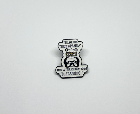 Pin metalic „Just a Panda” [1]