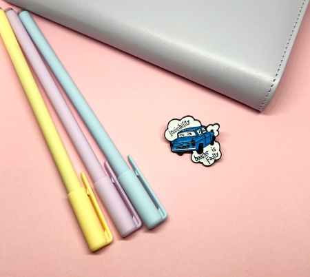 Funny & Mesaje - Pin metalic Mașina Zburătoare – Harry Potter