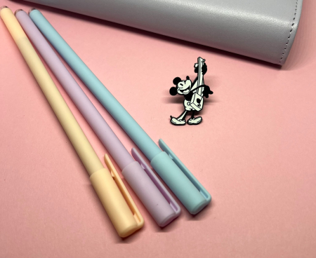 Cute & Lifestyle - Pin metalic „Mickey – Chitară”