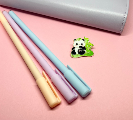 Pin-uri metalice - Pin metalic „Panda cu Bambus”