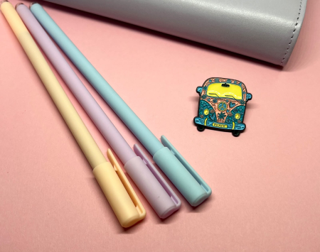Cute & Lifestyle - Pin metalic „Peace Van”