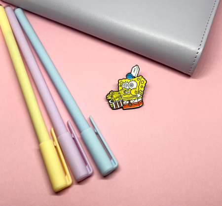 Pin-uri metalice - Pin metalic SpongeBob cu Cartofi Prăjiți