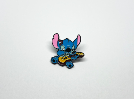 Pin metalic Stitch cu chitară [1]