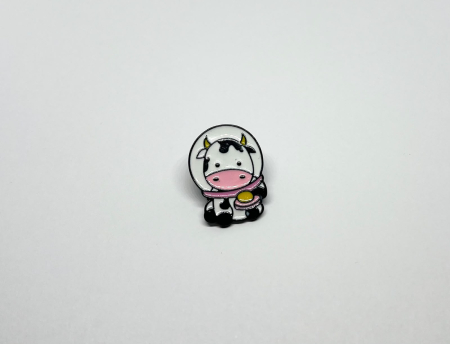 Pin metalic Văcuță astronaut [1]