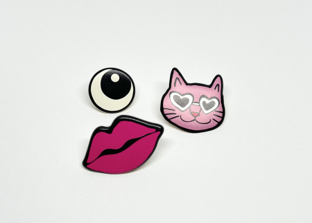 Pin-uri - Sassy Love