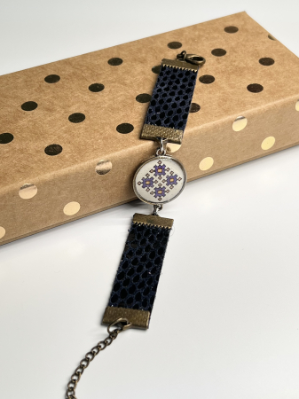 Bratari din piele - Simbol regal