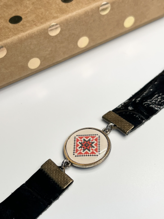 Simbolul nocturn [1]