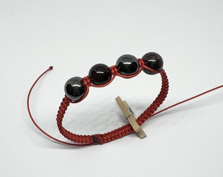 Bratari rosii cu pietre semipretioase - Vis Cosmic