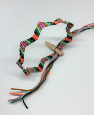 Friendship bracelets - ZigZag Party