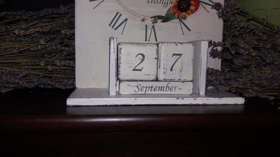 Calendar perpetuu cu ceas, handmade, model Coroniță flori [5]