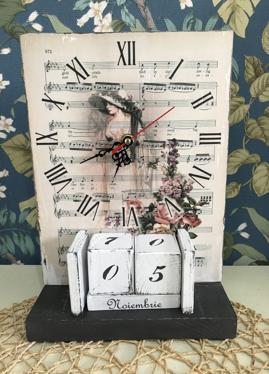 Calendar perpetuu cu ceas, handmade, model Partitură [1]