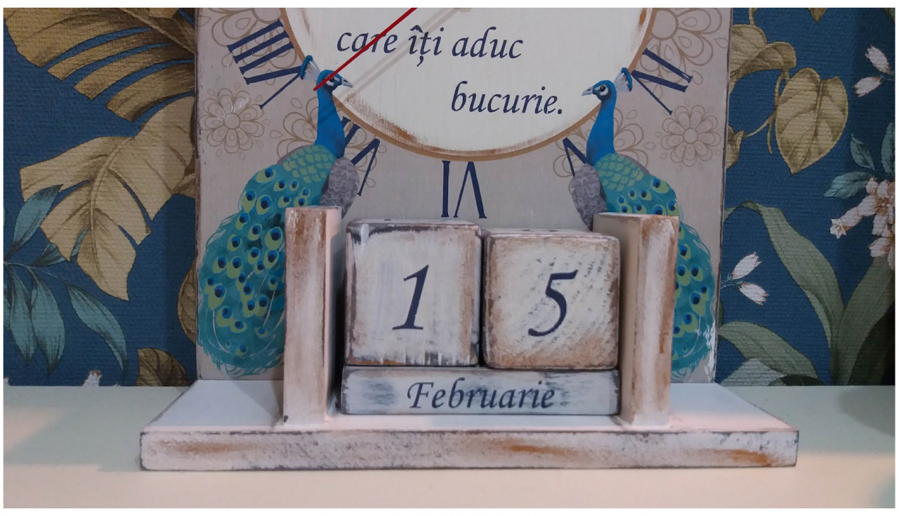 Calendar perpetuu cu ceas, handmade, model Păuni [4]
