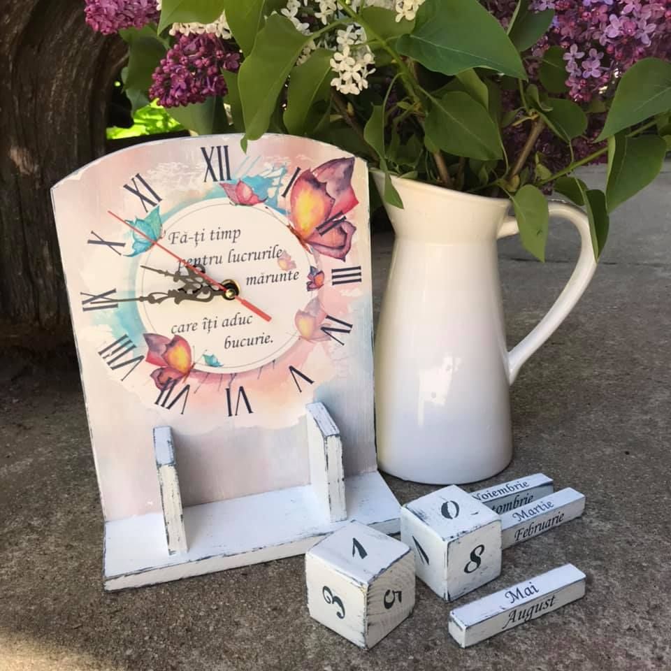 Calendar perpetuu handmade, cu ceas, model Fluturi [3]