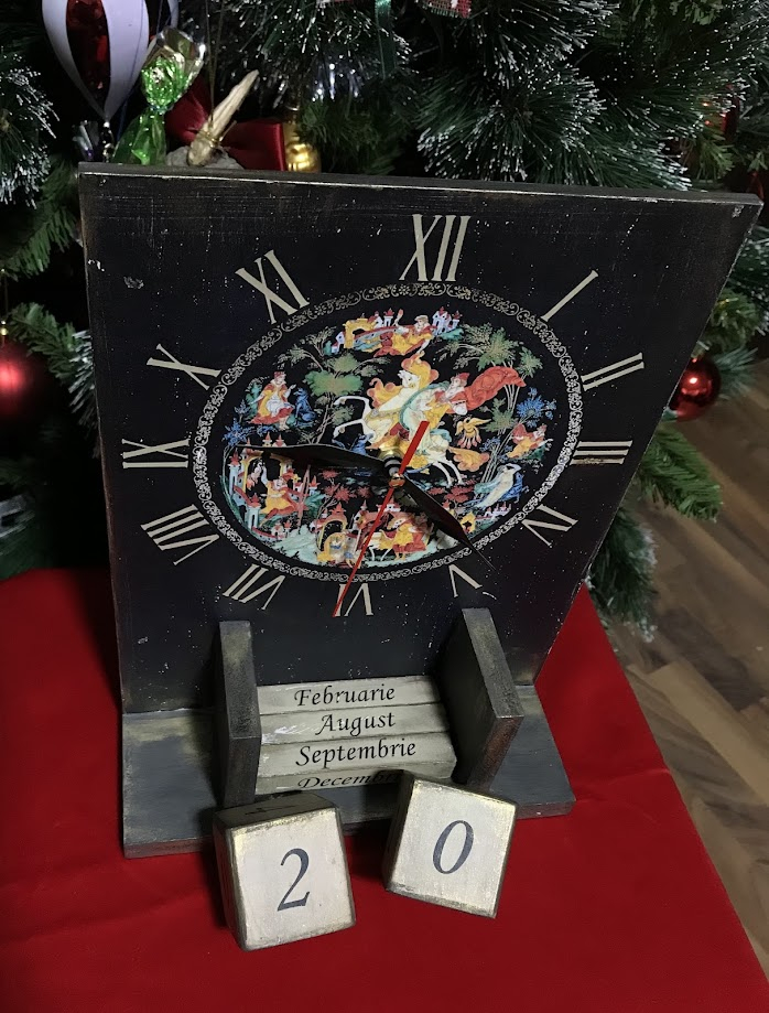 Calendar perpetuu handmade, cu ceas, model Poveste [4]