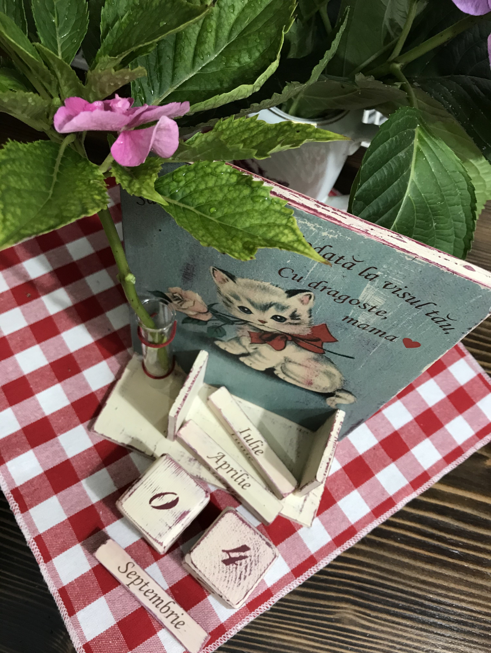 Calendar perpetuu handmade, cu eprubetă, model Pisică [3]